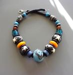 Afrikaanse ketting in blauw en honing, ruilkralen, batik bot, Handtassen en Accessoires, Kettingen, Ophalen of Verzenden, Nieuw