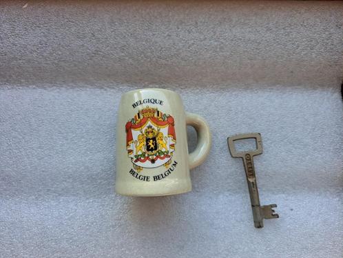 belgicana petite chope blason belgique, Antiek en Kunst, Antiek | Keramiek en Aardewerk, Ophalen of Verzenden