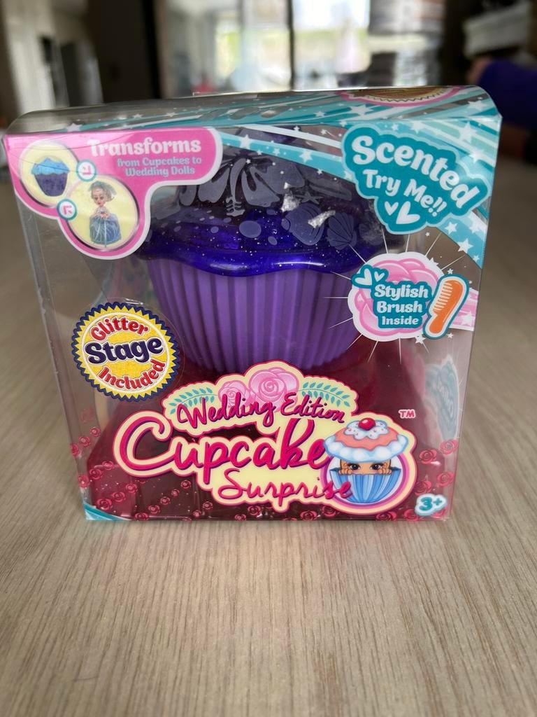 Cupcake surprise Wedding edition, Kinderen en Baby's, Speelgoed | Poppen, Ophalen of Verzenden, Zo goed als nieuw