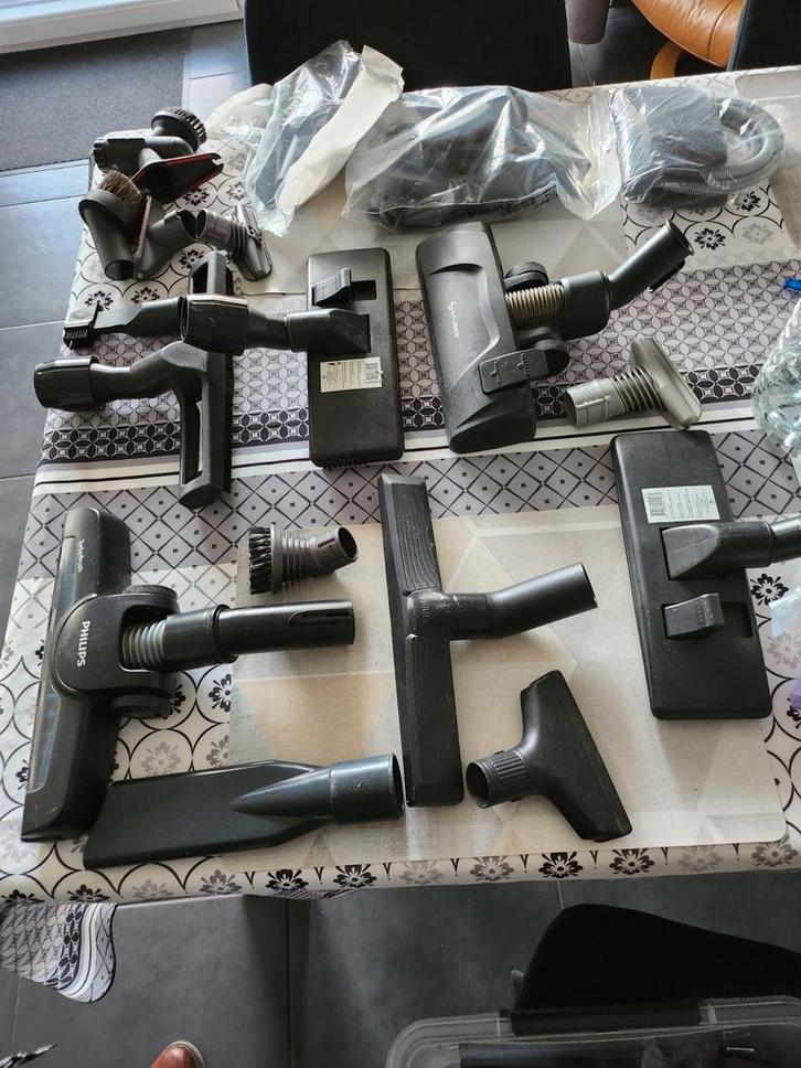 Stofzuiger voeten borstels en allerlei koppelstukken, Electroménager, Aspirateurs, Comme neuf, Aspirateur, Enlèvement