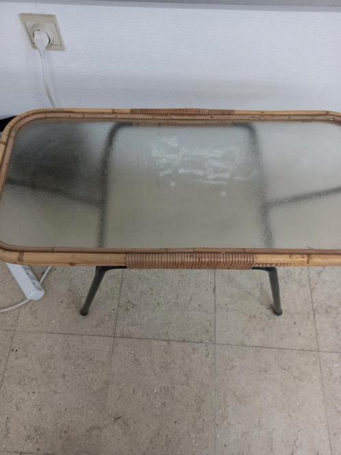 Vintage rotan tafel, Huis en Inrichting, Tafels | Salontafels, Glas, Ophalen of Verzenden