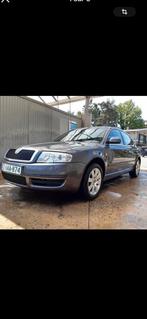 Skoda superb 1.9tdi 130 , 176.000kms ct ok, Argent ou Gris, Achat, 4 portes, Boîte manuelle