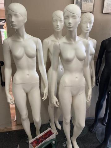 MANNEQUINS ETALAGEPOPPEN PASPOPPEN ETALAGEFIGUREN !!!!!!!!!  disponible aux enchères