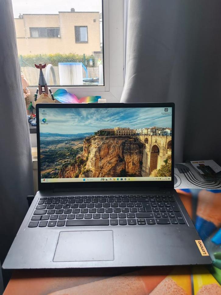LAPTOP LENOVO 82 H9- scherm         15.6 INCH  cam wifi hdmi, Computers en Software, Windows Laptops, Gebruikt, 15 inch, SSD, Azerty