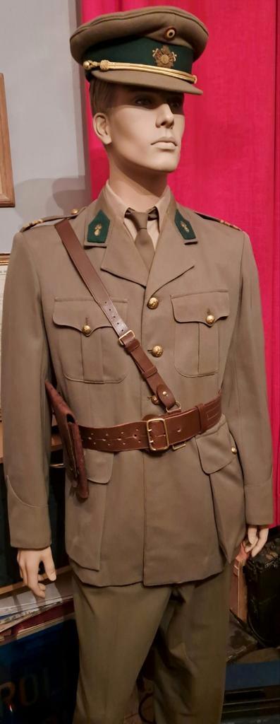 Volle paspop van de Belgische douane 1950-1960, Verzamelen, Militaria | Algemeen, Ophalen of Verzenden