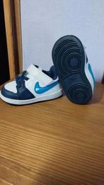 Nike sportschoenen maat 19, Ophalen, Zo goed als nieuw