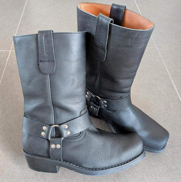 Bottes de moto en cuir Falco Biker unisexes - Noires - 42, Motos, Vêtements | Vêtements de moto, Bottes, Femmes, Hommes, Seconde main