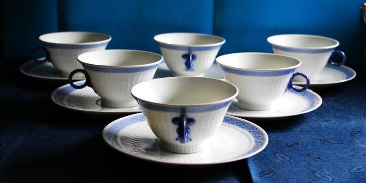 Lot van zes Theekoppen met Ondertas ~~ Royal Copenhagen ~~., Antiek en Kunst, Antiek | Keramiek en Aardewerk, Ophalen of Verzenden