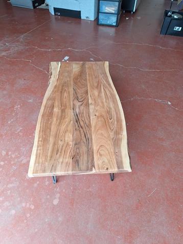 table basse acacia