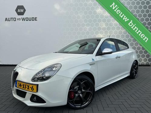 Alfa Romeo Giulietta 1.7 TBi Quadrifoglio Verde 19 inch Leer, Auto's, Alfa Romeo, Bedrijf, Te koop, Giulietta, ABS, Airbags, Airconditioning