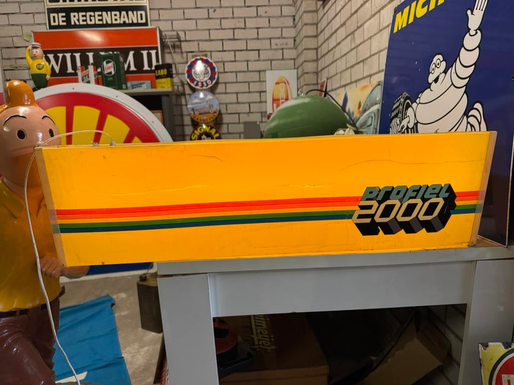 Ancienne boîte à lumière publicitaire Profile 2000 vintage, Collections, Marques & Objets publicitaires, Utilisé, Table lumineuse ou lampe (néon)