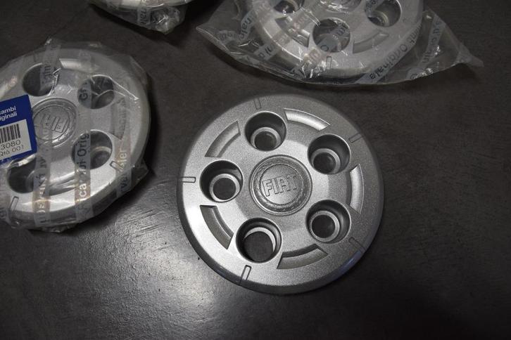 Vier nieuwe wielnaaf covers voor een Fiat Ducato vanaf 2006, Auto-onderdelen, Banden en Velgen, Ophalen