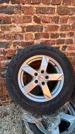 Winterbanden op velg 215/65/R16, Auto-onderdelen, Banden en Velgen, Ophalen, 16 inch, Banden en Velgen, Winterbanden