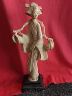 Une ancienne statue chinoise, Enlèvement