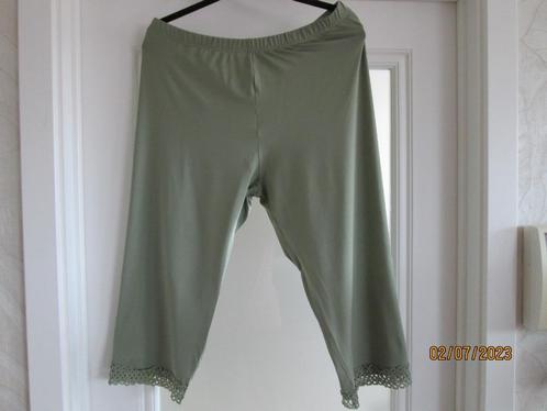 Legging - licht kakigroen - maat 44, Kleding | Dames, Broeken en Pantalons, Zo goed als nieuw, Maat 42/44 (L), Overige kleuren