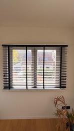 Zwarte lamellen/jaloezieën van Veneta, Ophalen, 150 tot 200 cm, Hout, Zo goed als nieuw