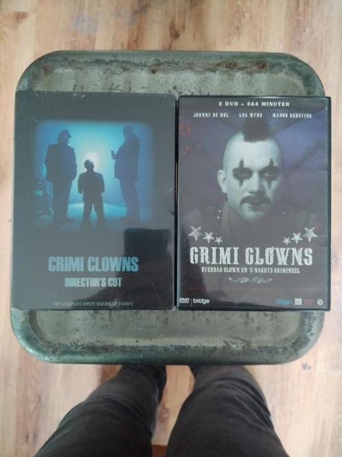 Crimi Clowns – 2 seizoenen + film, Cd's en Dvd's, Dvd's | Tv en Series, Zo goed als nieuw, Drama, Boxset, Vanaf 16 jaar, Verzenden