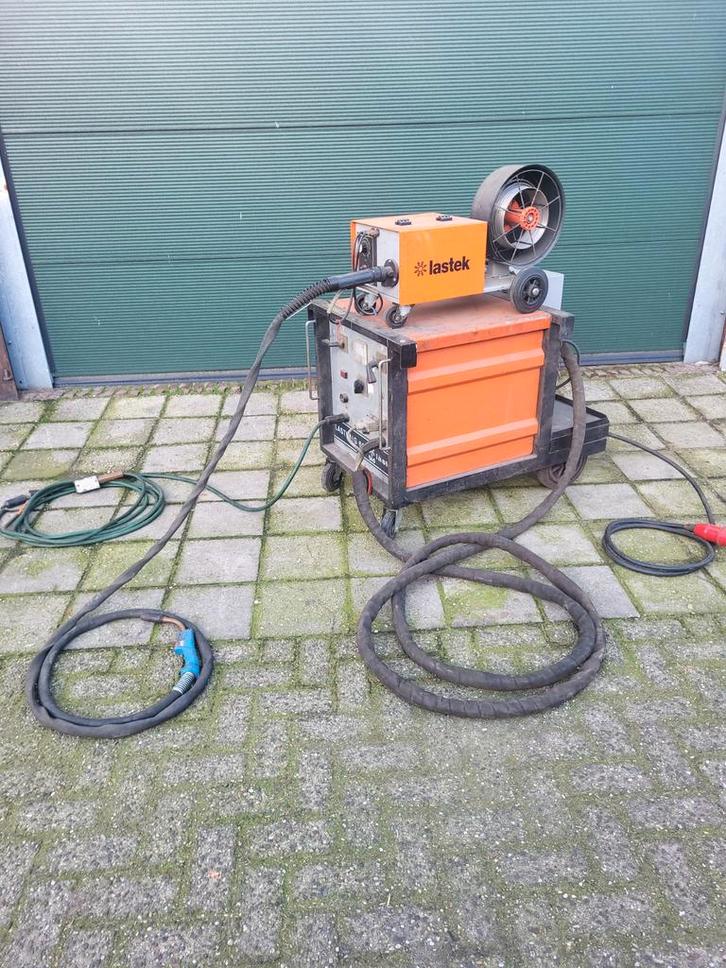 Machine à souder Lastek LM600 MIG MAG, refroidie à l'eau, Bricolage & Construction, Outillage | Soudeuses, Enlèvement