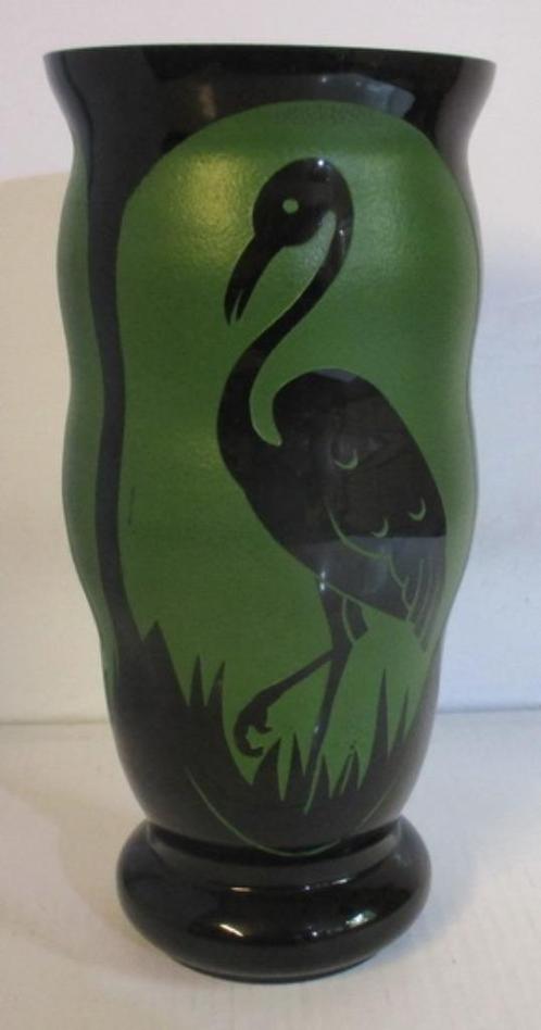art deco glas vaas Artver Paul Heller flamingos in't groen, Antiek en Kunst, Antiek | Glaswerk en Kristal, Verzenden
