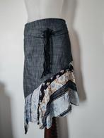 Jupe vintage asymétrique taille M Y2k Fabriqué en France, Vêtements | Femmes, Enlèvement ou Envoi, Comme neuf