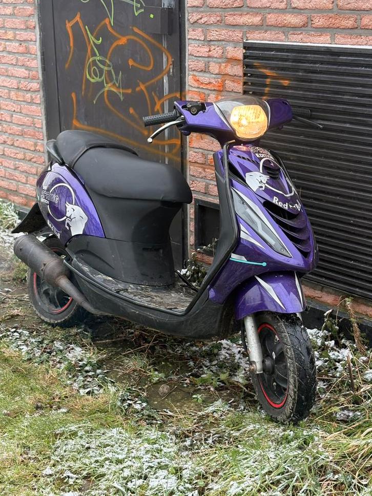 Poaggio zip 2takt a klasse, Fietsen en Brommers, Scooters | Piaggio, Zo goed als nieuw, Zip, Elektrisch, Ophalen