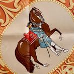 Hermès zijden foulard. Ook Delvaux en Louis Vuitton te koop., Ophalen of Verzenden