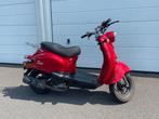 Rode scooter, Ophalen, Zo goed als nieuw, Klasse B (45 km/u), Benzine