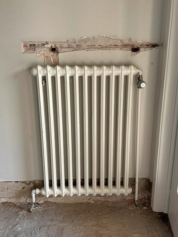 Radiator van gietijzer | sierradiator beschikbaar voor biedingen