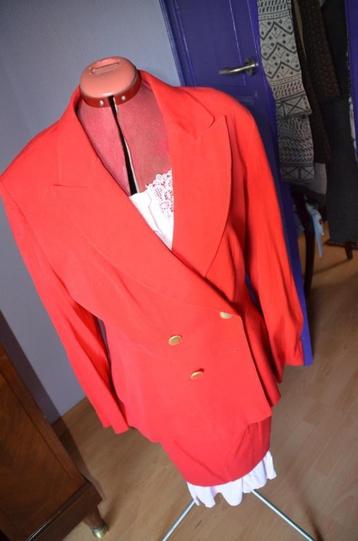 2 deux pièces vest en rok /broek  beschikbaar voor biedingen