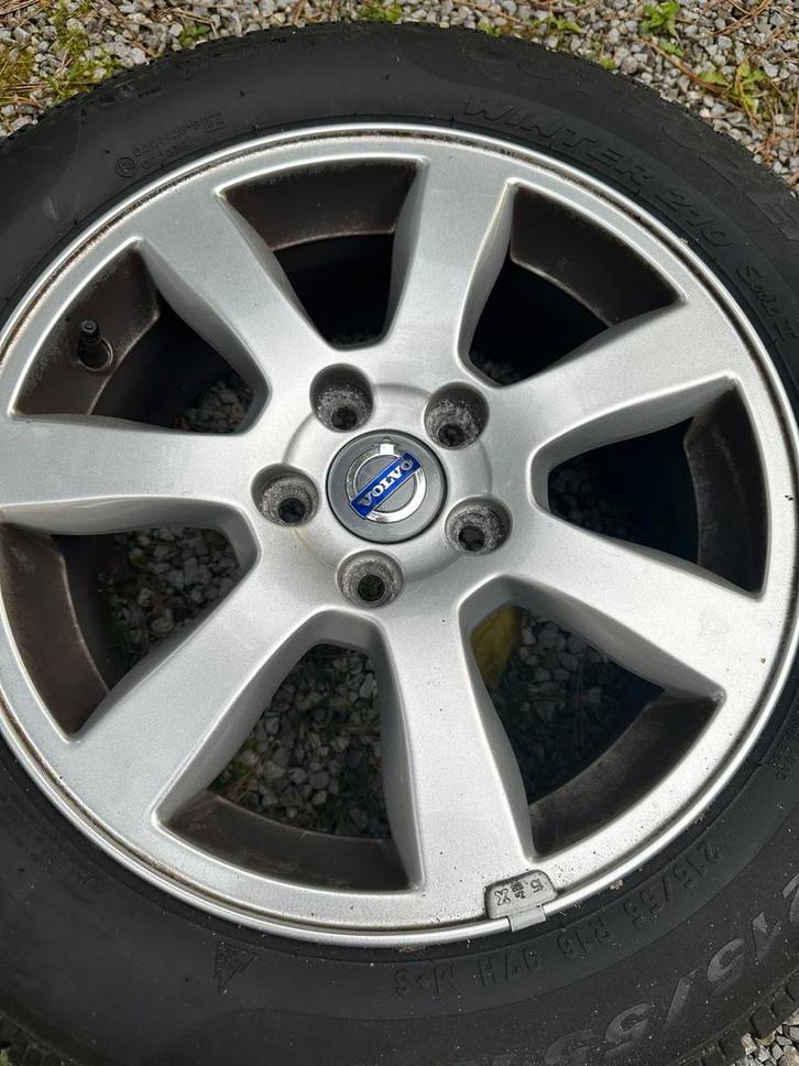 4 jantes volvo V60 + pneus hiver pirelli, Auto-onderdelen, Banden en Velgen, Band(en), Winterbanden, 16 inch, 215 mm, Personenwagen