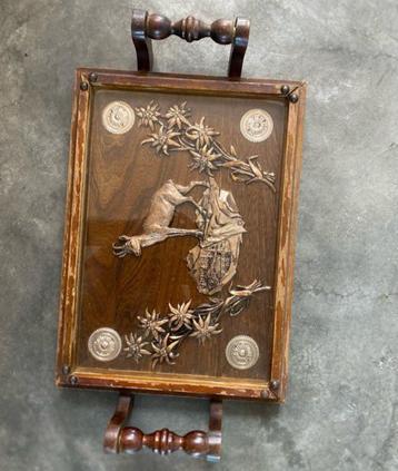 Frame van geglazuurde platen van hout en koper beschikbaar voor biedingen