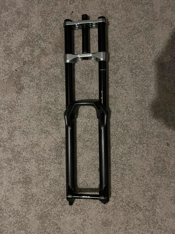 Fourche rockshox boxxer 27,5, Vélos & Vélomoteurs, Accessoires vélo | Porte-bagages, Comme neuf, Enlèvement