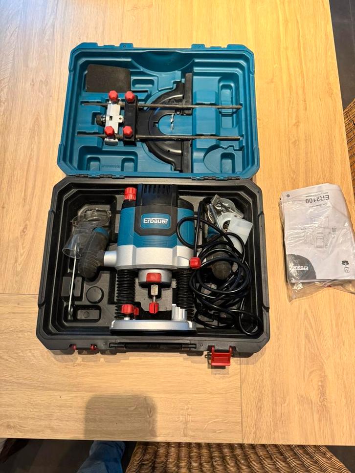 Défonceuse filaire Erbauer ER2100 2100W 240V, Bricolage & Construction, Outillage | Fraiseuses, Comme neuf, Électrique, Enlèvement