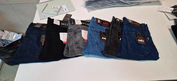 Heren jeans beschikbaar voor biedingen