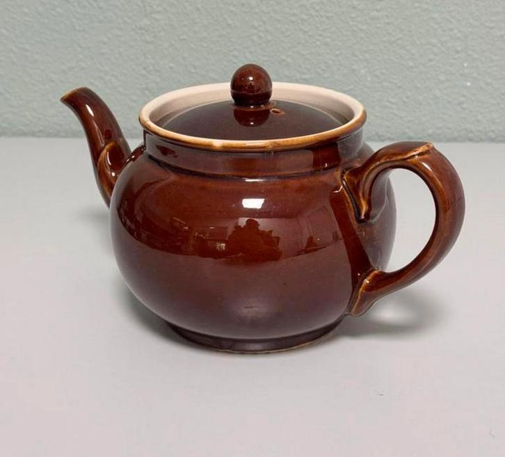 VINTAGE Villeroy & Boch Brown Betty theepot Made Luxembourg, Antiek en Kunst, Antiek | Servies los, Ophalen of Verzenden