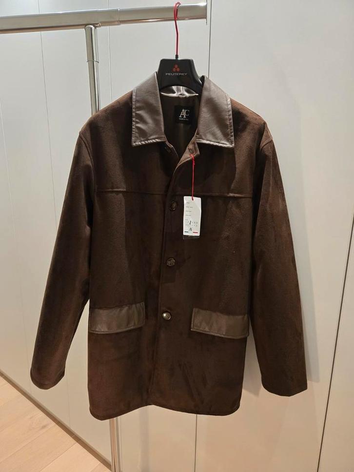 Nieuwe winterjas maat large,nooit gedragen geweest Armani, Kleding | Heren, Jassen | Winter, Nieuw, Bruin, Ophalen of Verzenden