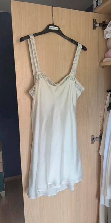 Robe blanche Zara taille M