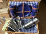 Retro picknickmand met bijbehoren, Hobby en Vrije tijd, Picknickmanden, Ophalen, Zo goed als nieuw