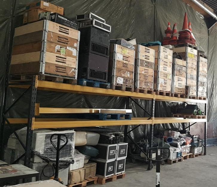 Dringend magazijn gezocht van  200m² omgeving Antwerpen, Immo, Expat Rentals, Woning met bedrijfsruimte, G