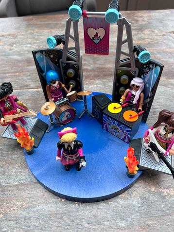 Playmobil life band (71042) disponible aux enchères