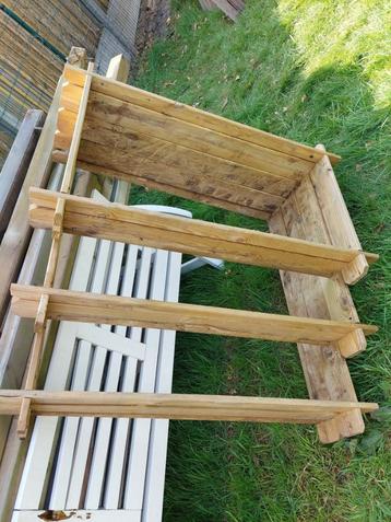 Houten moestuin met 3 verdiepingen 100 x 100  beschikbaar voor biedingen
