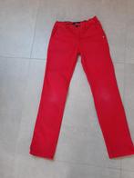 M140: rode broek mc gregor, Kinderen en Baby's, Kinderkleding | Maat 140, Broek, Mc gregor, Ophalen of Verzenden, Zo goed als nieuw