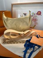 Louis Vuitton over the moon ,,, FULL SET, Ophalen, Nieuw, Geel, Leer