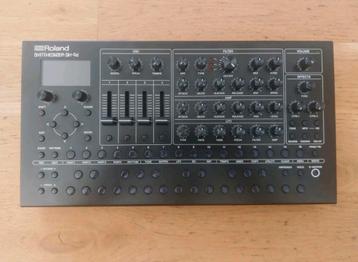 Roland SH 4D synthesizer beschikbaar voor biedingen