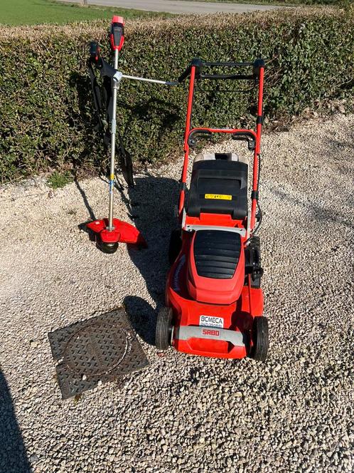 Tondeuse tractée sur accu + débroussailleuse SABO, Tuin en Terras, Grasmaaiers, Gebruikt, Opvangbak, Ophalen