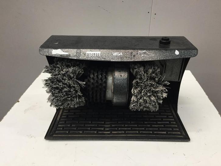 (45) Recente machine Vega om schoenen te kuisen, Huis en Inrichting, Schoonmaakartikelen, Ophalen