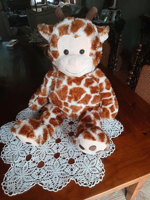 grote zachte knuffel giraf mooie staat, Kinderen en Baby's, Speelgoed | Knuffels en Pluche, Zo goed als nieuw, Ophalen of Verzenden
