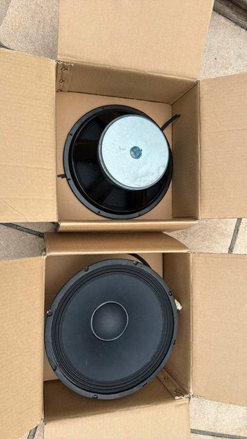 Set van 2 PWX12/200 woofers beschikbaar voor biedingen