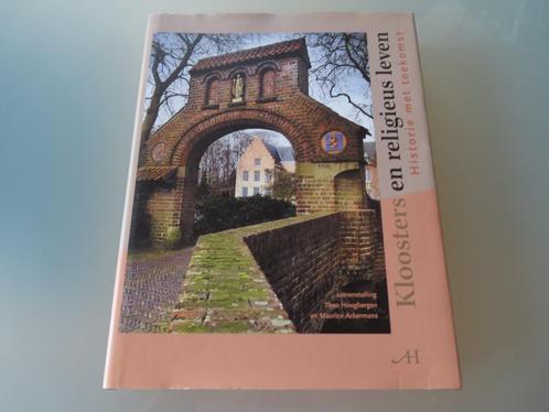 Kloosters en het religieus leven – Theo Hoogbergen, Maurice, Boeken, Godsdienst en Theologie, Zo goed als nieuw, Christendom | Katholiek
