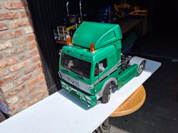 Mercedes van tamiya, Hobby & Loisirs créatifs, Enlèvement ou Envoi, Comme neuf